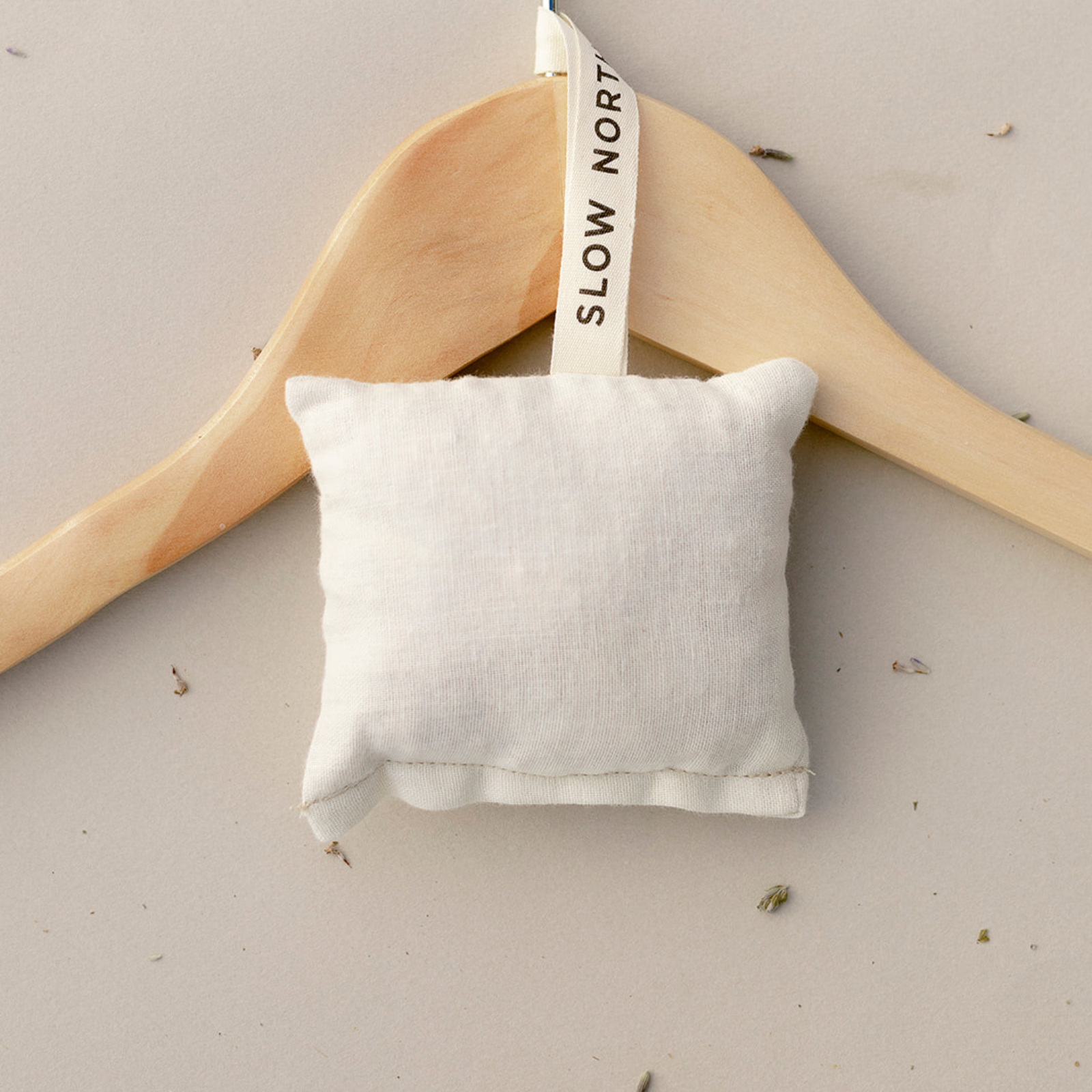 http://www.slownorth.com/cdn/shop/products/Natural-Lavender-Cedar-Pouch.png?v=1679596190